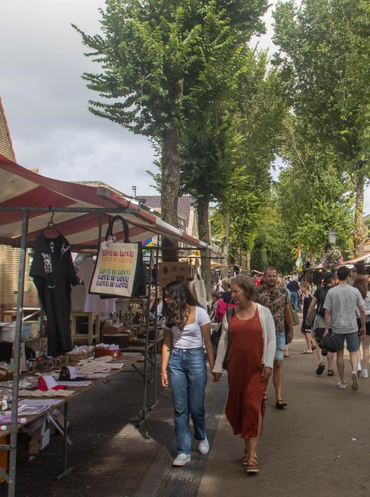 Braderie Midsland - VVV Terschelling - Wadden.nl