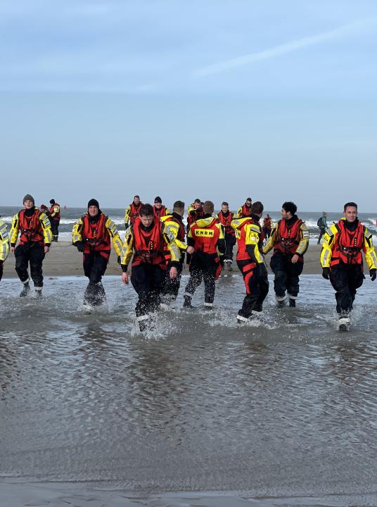 Nieuwjaarsduik - VVV Vlieland - Wadden.nl 